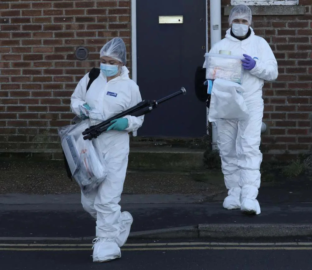 Man airlifted to London hospital with multiple stab wounds – (ID 519945)