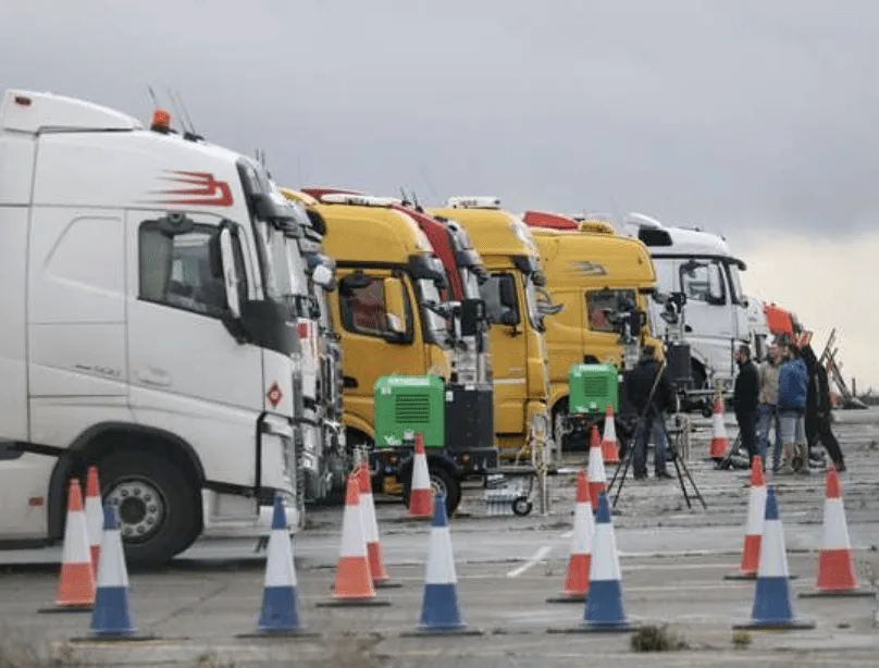 Three people have been arrested by officers investigating reports of fuel thefts in the Canterbury area – (ID 519972)