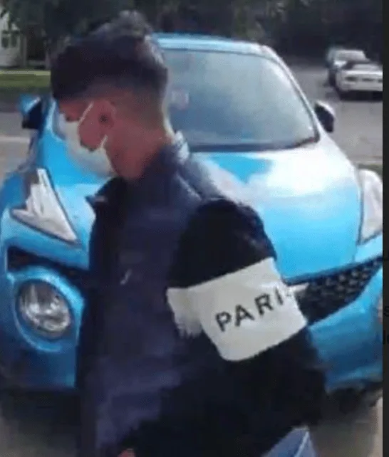 Officers have released images of a man they want to identify after money was stolen from a pensioner who was duped by fraudsters – (ID 52…
