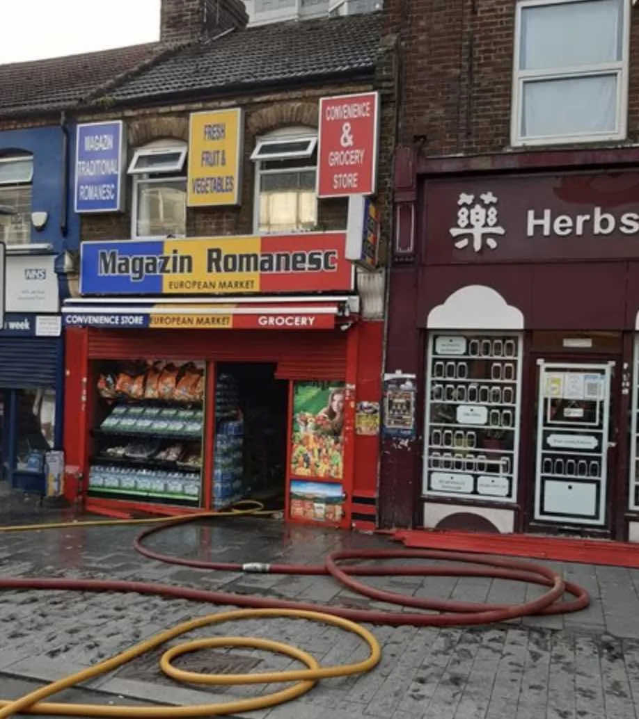The fire destroyed half of the first-floor flat, There have been no reported injuries – (ID 527315)