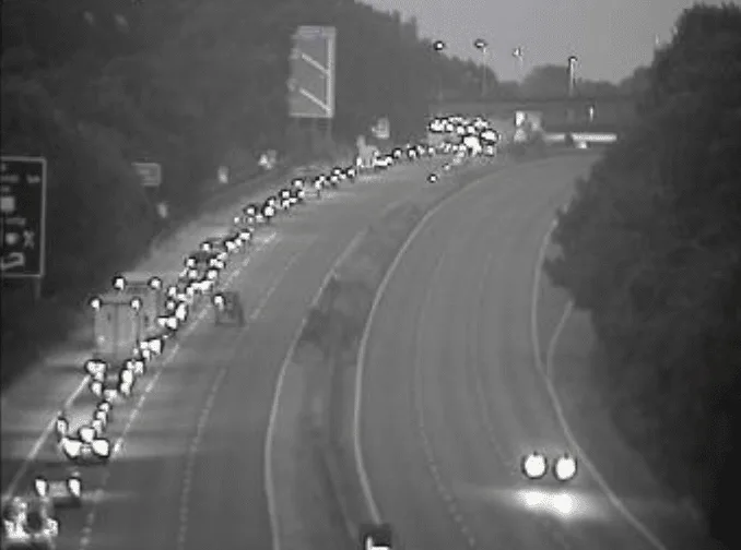 The M20 between junctions 10-11a has been closed in both directions this evening following a concern for welfare of a man – (ID 527503)