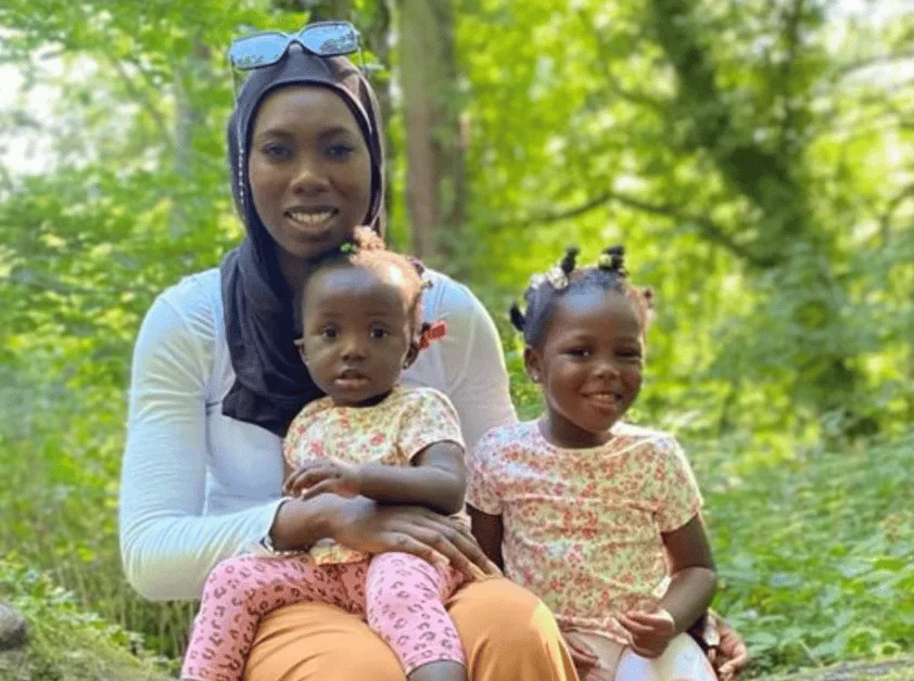 Police have now launched a triple murder investigation after a mum from a flat fire that killed her two children has also died in hospita…
