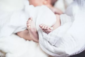 7 Year Low In Maternal Whooping Cough Vaccine Uptake Puts Newborns At Serious Risk Of Hospitalisation