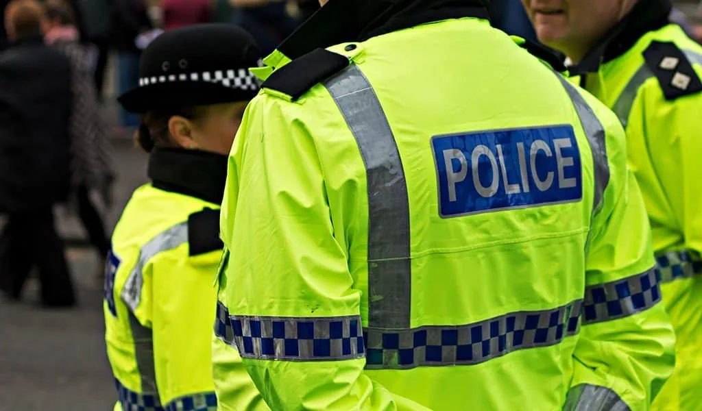 Police are urging an unidentified victim of a violent assault in Gravesend to come forward – (ID 529568)