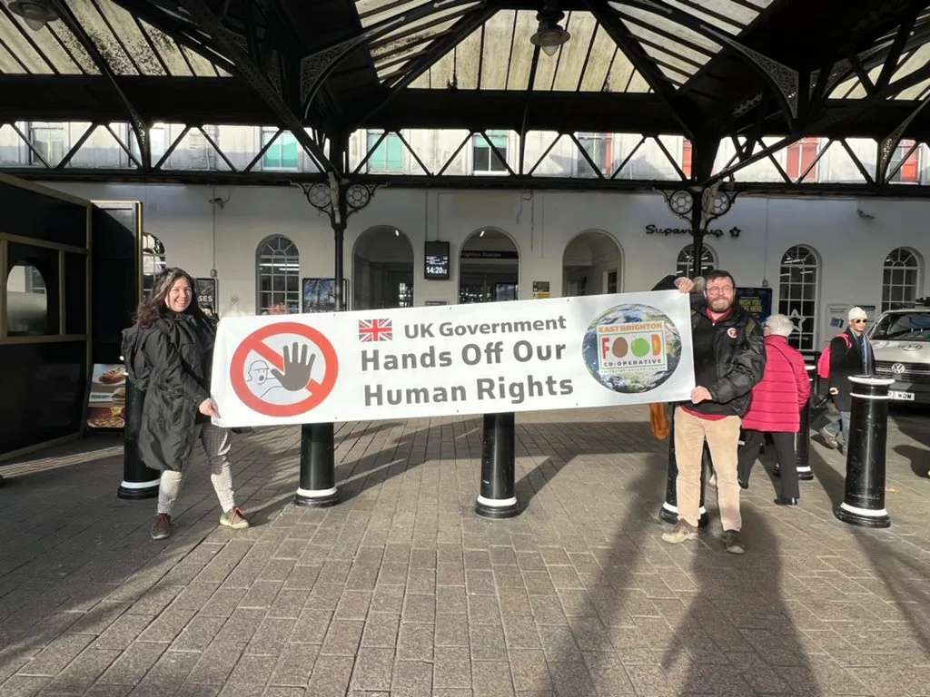 The East Brighton Food Co-operative joined Hundreds in London Monday to defend the Right To Strike – (ID 551362)