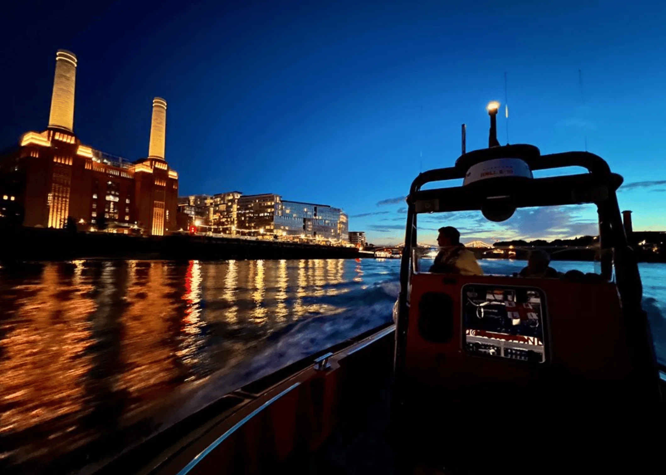 Multi-agency SAR operation underway in the Battersea area after a person was seen in the water near Battersea Power station – (ID 536259)