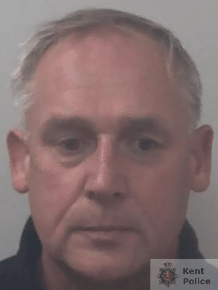 A man from Biddenden has been jailed for more than eleven years following attempts to sell prohibited firearms and ammunition – (ID 534515)