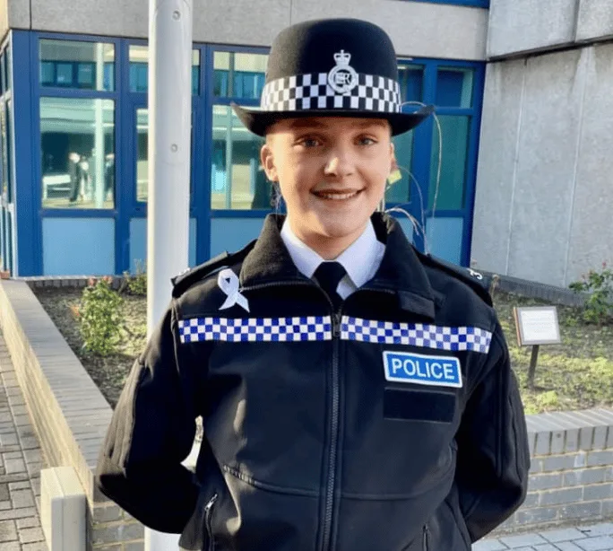 A trainee police officer has revealed how she juggles her new career with a passion for football as a player for Nottingham Forest – (ID …
