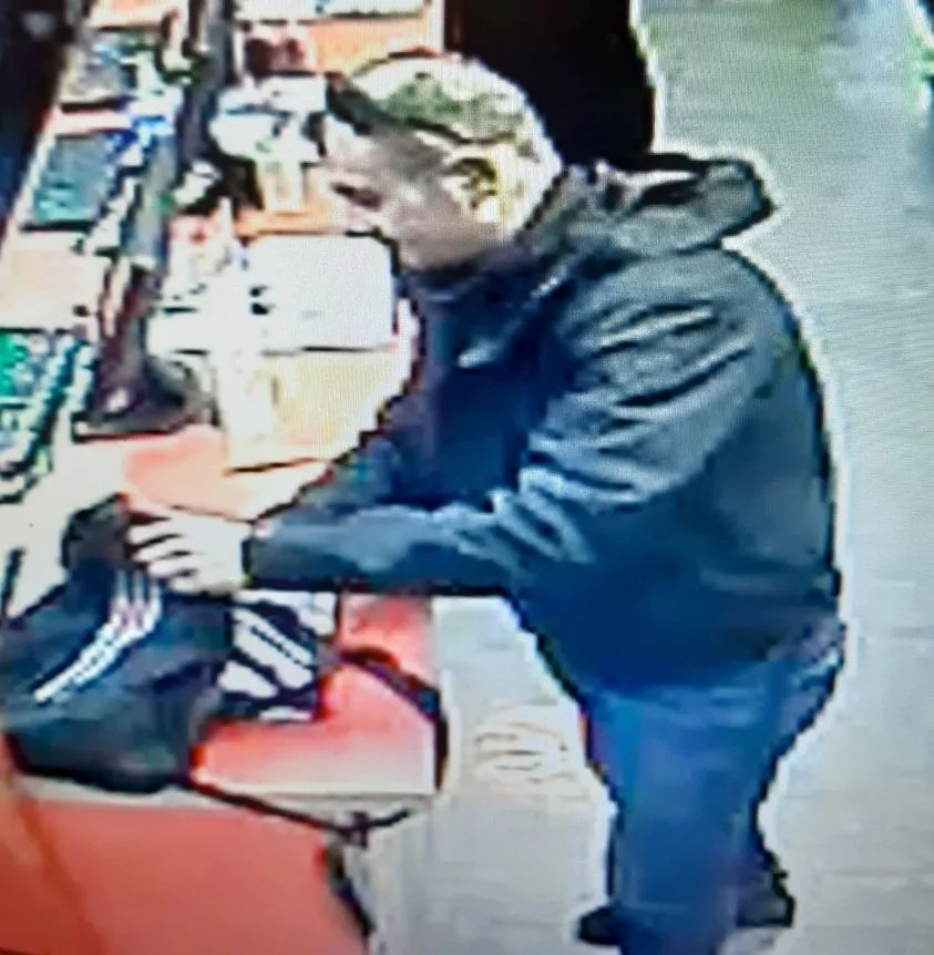 Do you recognise this male?