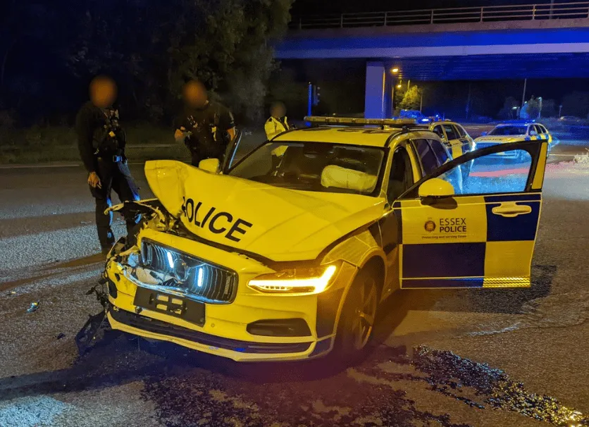 Officers made the quick and selfless decision to make tactical contact with a high-value car recently stolen in a burglary while pursuing…