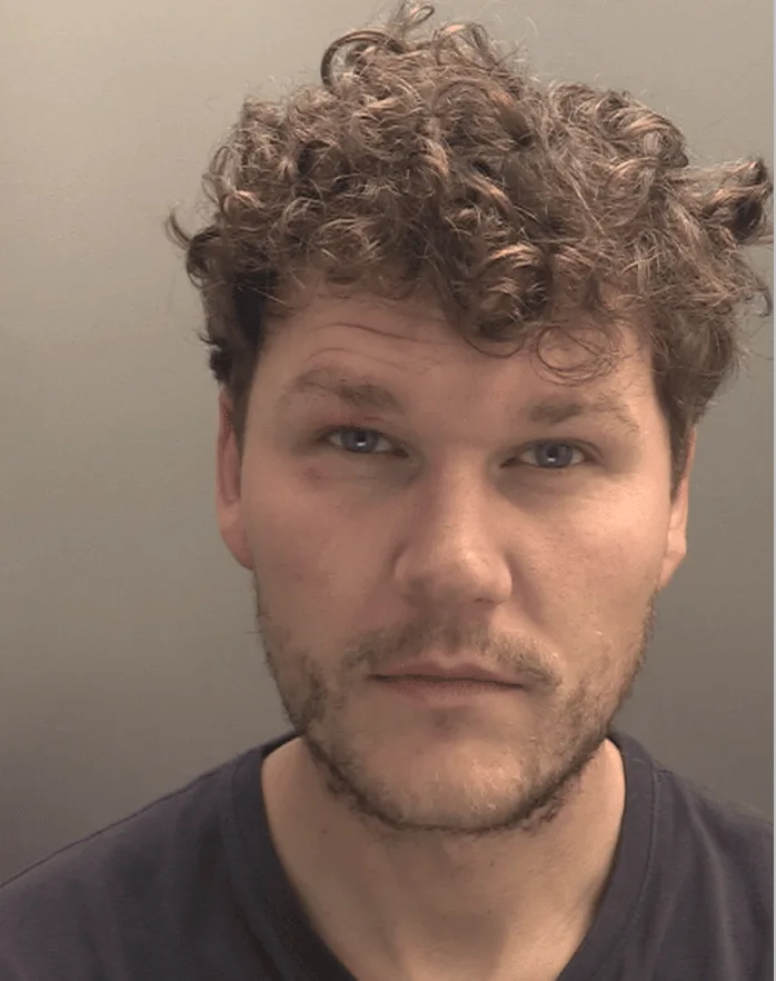 Following an incident in Huyton earlier this week, a man is in jail for racially abusing and assaulting a police officer, as well as dama…