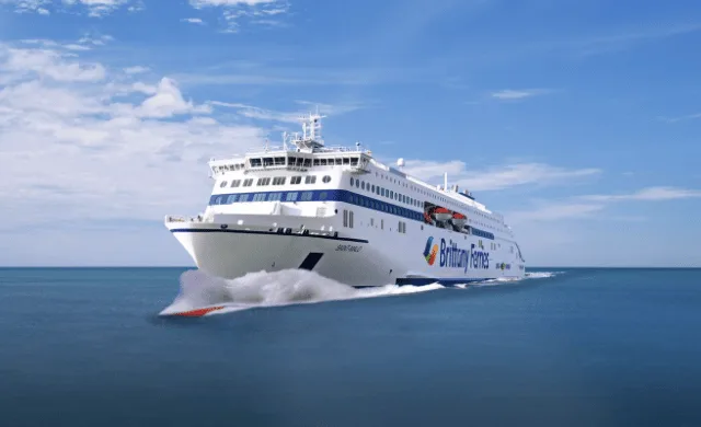 When Brittany Ferries Saint-Malo joins the fleet in less than three years, she will be the world’s largest hybrid ship. Her batteries wil…