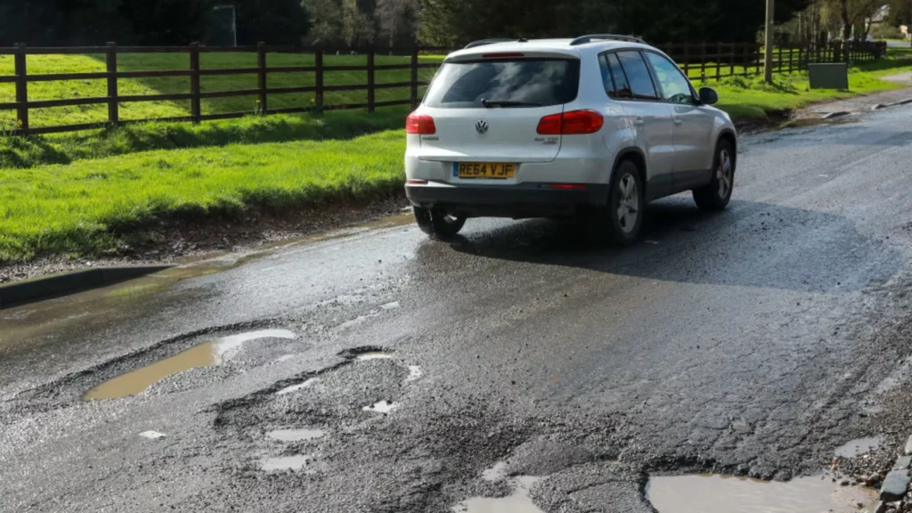 Rac ‘springs’ To The Aid Of More Than 10,000 Drivers Who Suffered Pothole-related Breakdowns