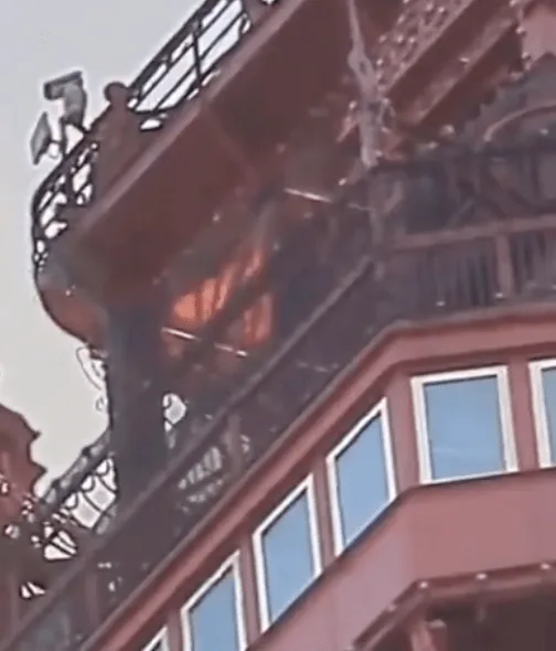 Blackpool Tower Fire Scare Resolved: “Flames” Turned Out to Be Orange Netting