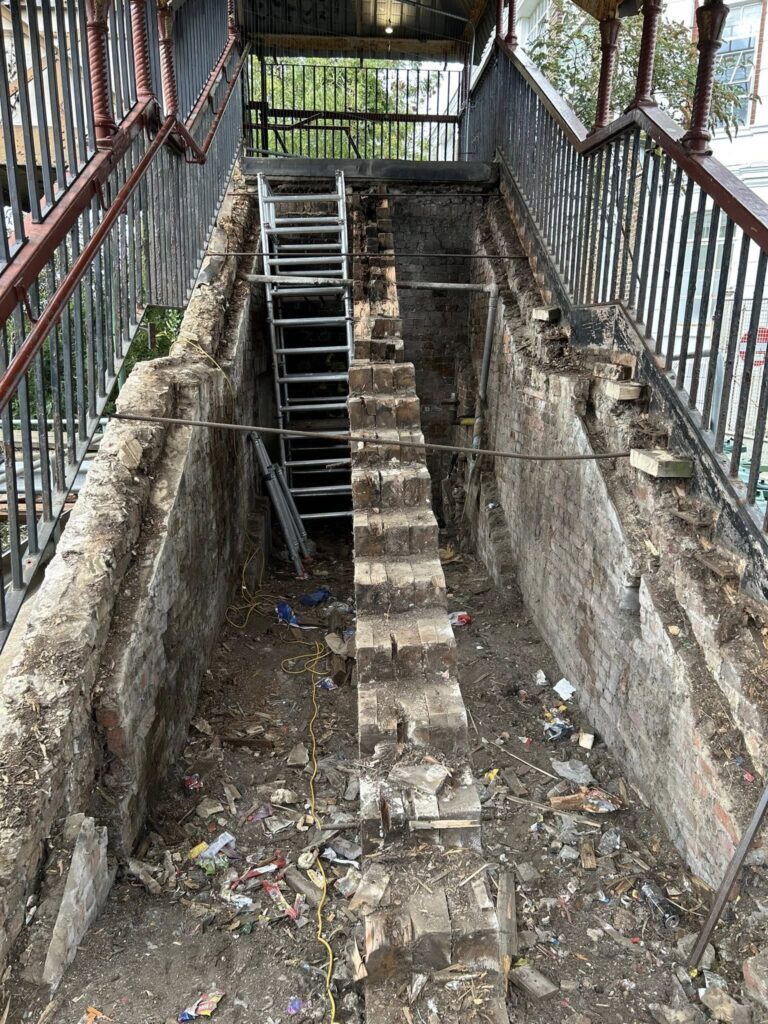 Hove Station Footbridge Closed for Urgent Repairs – UKNIP