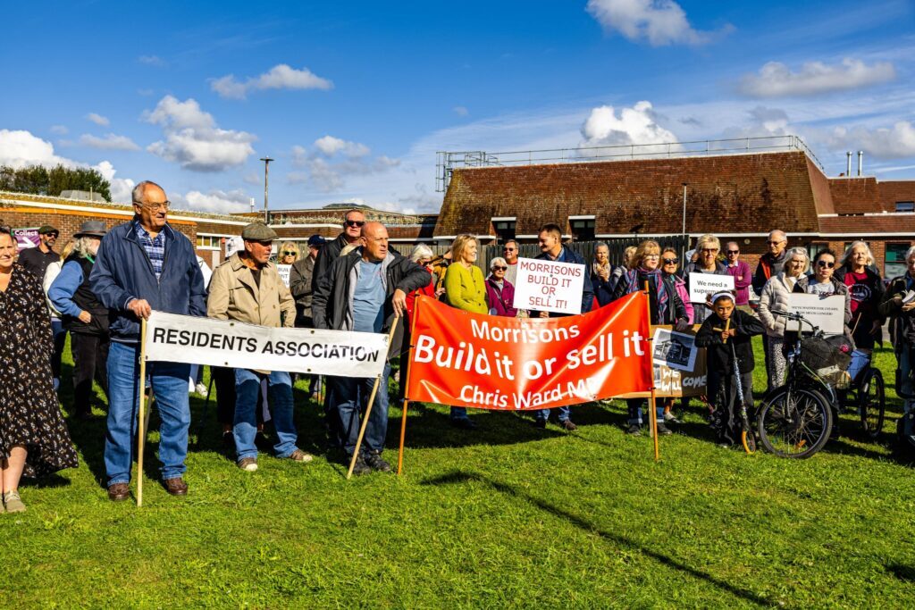 Peacehaven Residents Protest Over Morrisons Supermarket Delay – UKNIP