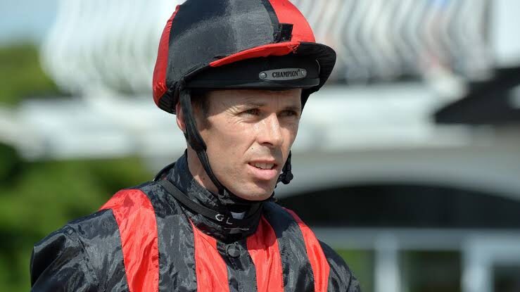 Man Makes Creepy Gestures to 11-Year-Old Girl in Newport – UKNIP