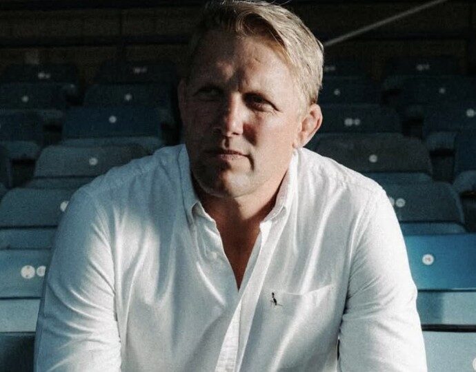 Ex-England Rugby Captain Lewis Moody Diagnosed with Motor Neurone Disease – UKNIP