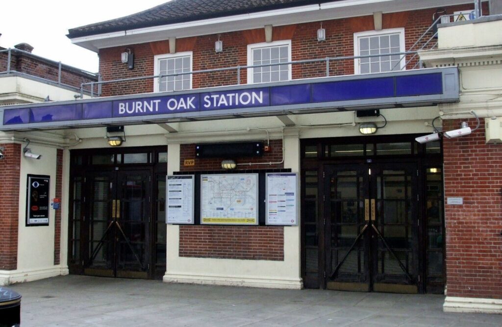 Emergency Services Swarm at Burnt Oak Tube Station ? UKNIP