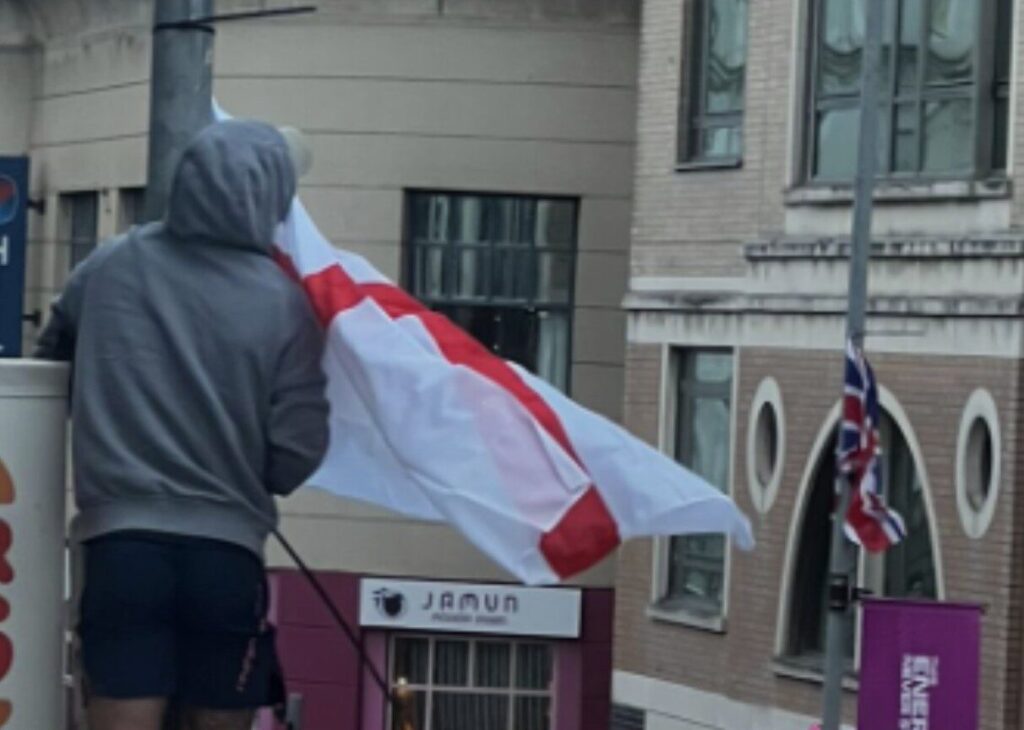 Sussex Flag Furore Sparks Tension ? UKNIP