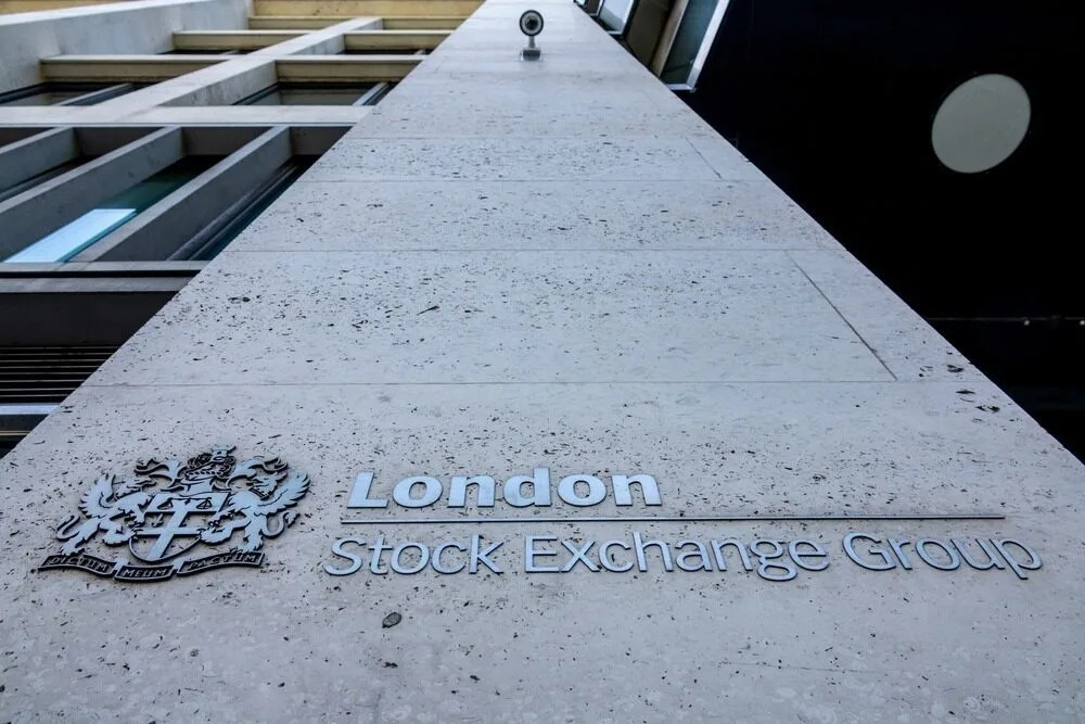 ftse 100 Firms Thrive Despite Economic Challenges