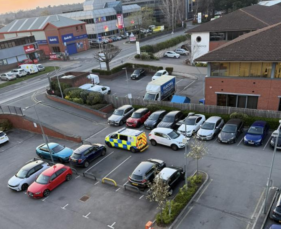 Armed Police Lock Down Bracknell Town Centre McDonald’s After Reports of Men with Knives