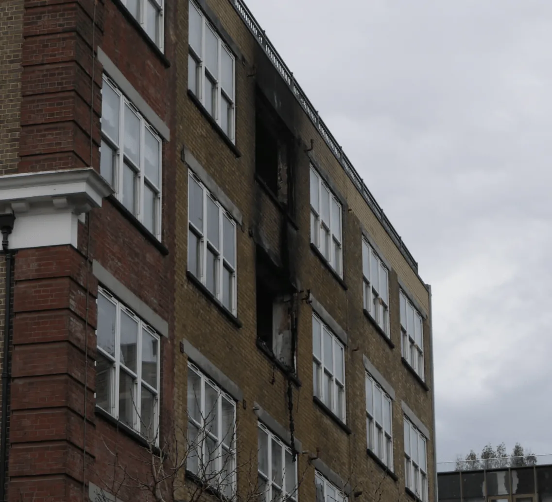 Most of a four-roomed flat on the third floor of a residential building was damaged by fire – (ID 554835)