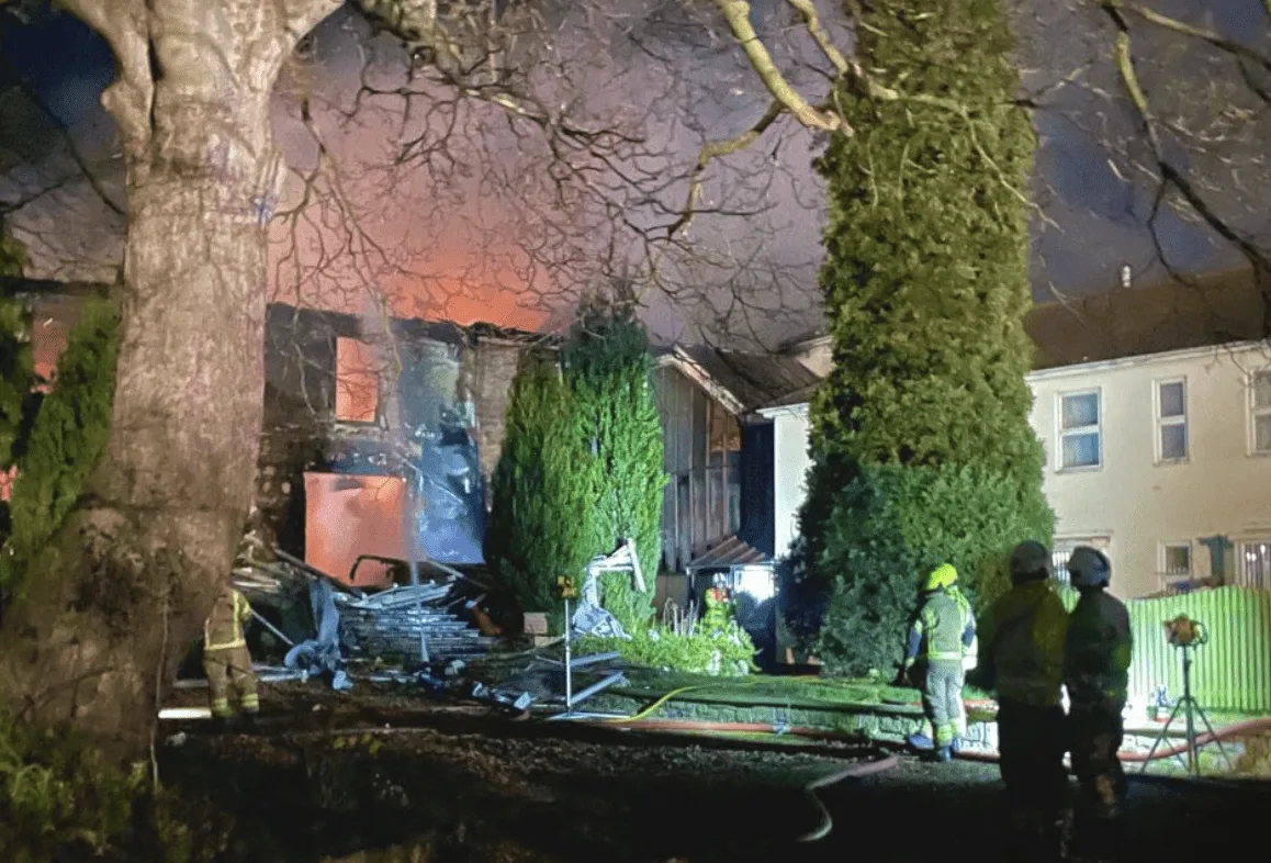Police have arrested two men in connection with an investigation into a fire at a former nursing home. – (ID 552317)