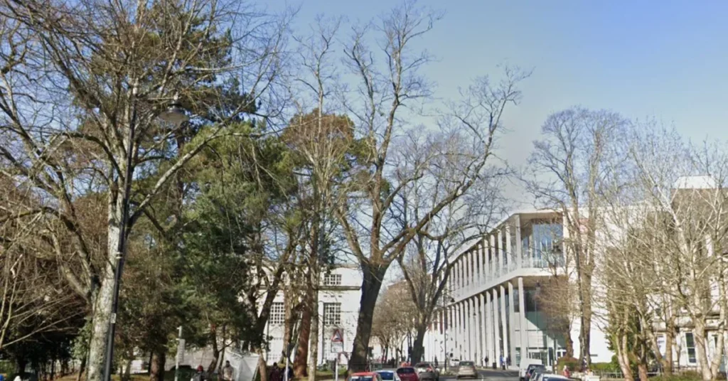 Emergency services are currently attending a chemical spill at the main Cardiff University building in the capital, which occurred earlie
