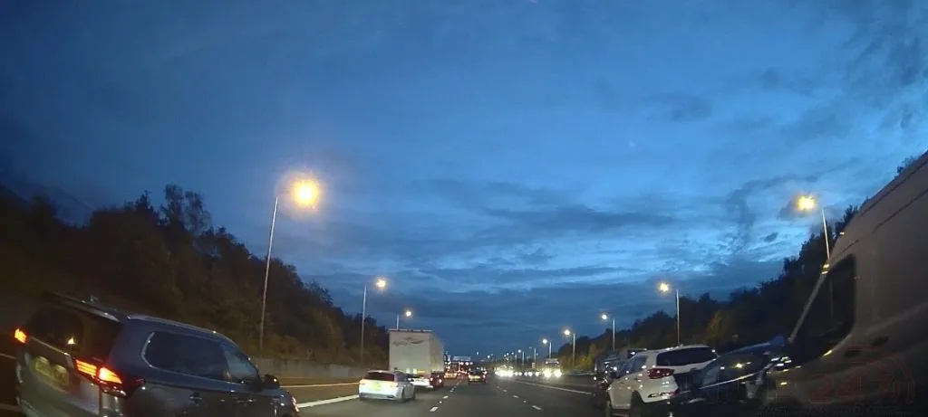 Five Vehicle collision on the M25 just before QE2 Bridge