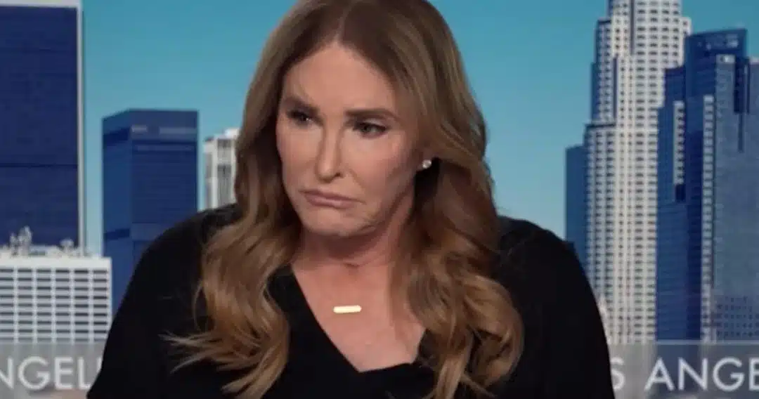 Caitlyn Jenner Slammed Over Trump Passport Fiasco – Trapped After Gender Marker Reverted