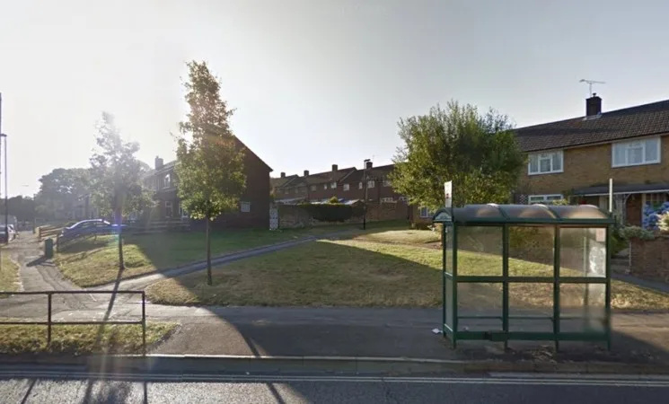Pensioner, 70s, Mugged in Broad Daylight in Southampton – Police Urge Witnesses to Step Forward