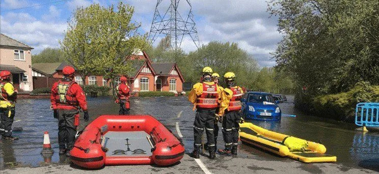 Wednesbury Flood Chaos: Burst Water Main Forces Mass Evacuations as Firefighters Battle Rising Waters