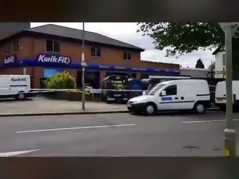 Acid Attack Horror in North London as Man Sprayed and Mugged on Whetstone High Road