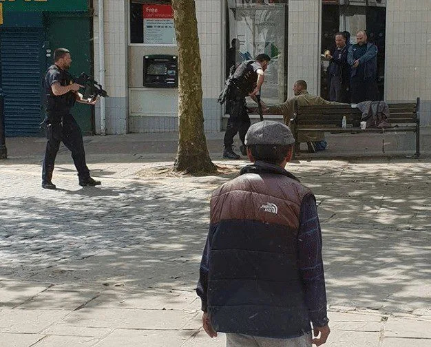 Armed Police Tackle Gun Scare on Ashford High Street – Man Arrested for Imitation Firearm