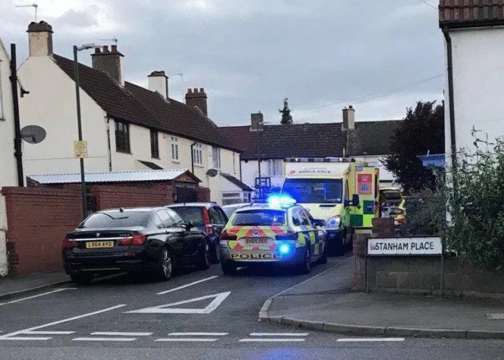 Air Ambulance Scrambles to Treat Man Seriously Injured in Crayford Stairfall – Police Dismiss Stabbing Rumours