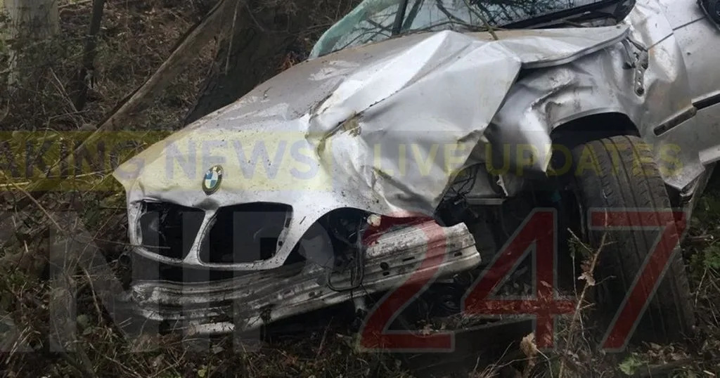 A30 Shut After BMW Crashes Into Tree Near Blackbushe – Driver Critically Injured