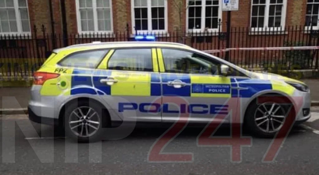Two Men Stabbed in Hackney: Police Hunt Knife Attackers After Double East London Assaults