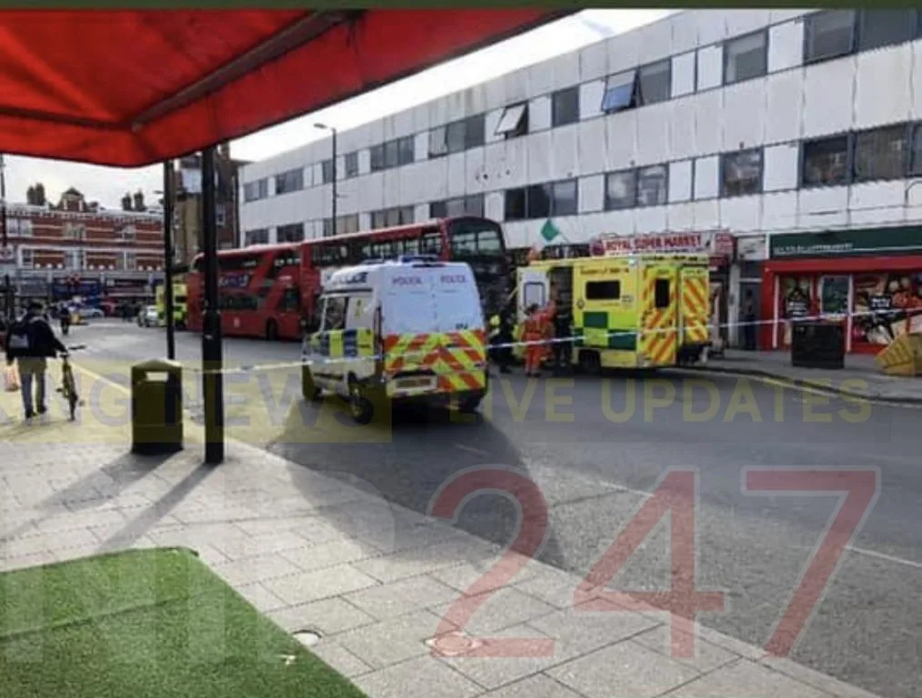 Teen Stabbed on Barnet Bus: Police Hunt Attacker After 17-Year-Old Rushed to Hospital