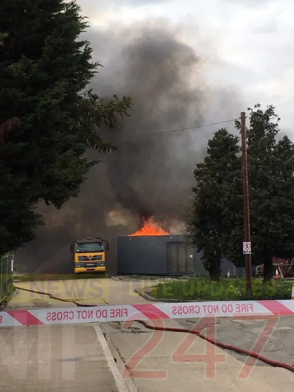 Massive West Drayton Coal Depot Blaze Engulfs 15 Vans and Lorries—70 Firefighters Battle Flames
