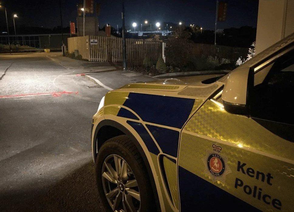 Daylight Burglars Smash Window to Swipe Jewellery and Cash in Swanley Home Raid