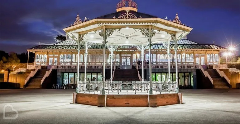 Huge 250-Person Stanley Park Party Shut Down by Police – Organisers Hit with £10,000 Fine Amid Covid Crackdown