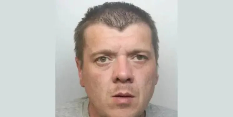 Disqualified Driver David Bailey Jailed for Dangerous Stunt in Stolen Land Rover in Yeovil