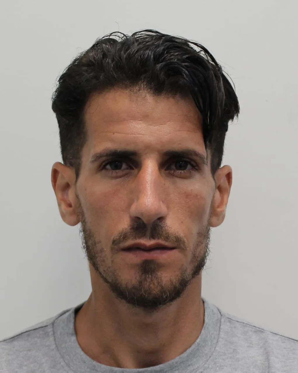 No Fixed Address Man Soofuue Yakr Jailed for Assault, Weapons, Drugs and Theft After Park Lane Police Chase