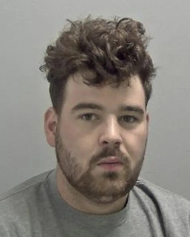Rugby Thief Jamie Maunder Jailed for 15 Months After Violent Wine Shop Raid