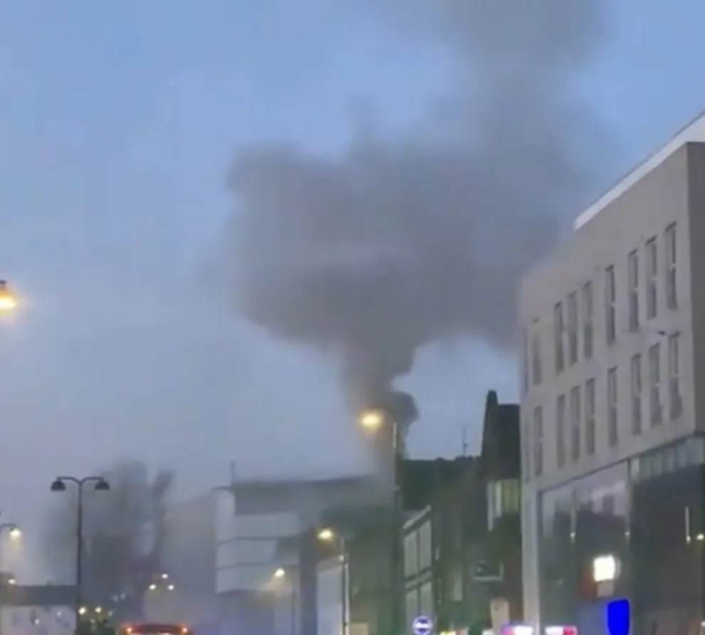 Huge Blaze Erupts in Wood Green Shop – Ten Fire Engines and 70 Firefighters Battle Flames as High Road Shuts Down