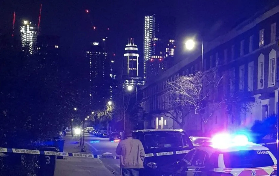 Teenager  rushed to hospital after stabbing in South West London