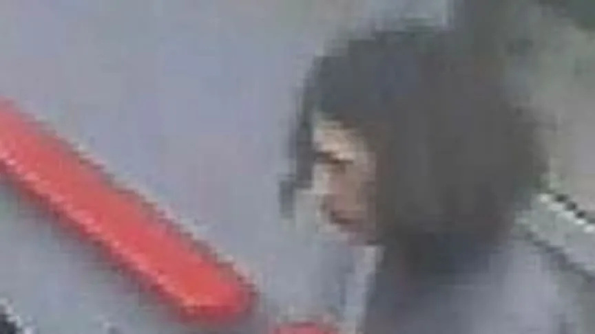 Knife-Wielding Man Assaults 11-Year-Old Girl at Sussex Ring Bus Stop – Police Urge Witnesses to Come Forward