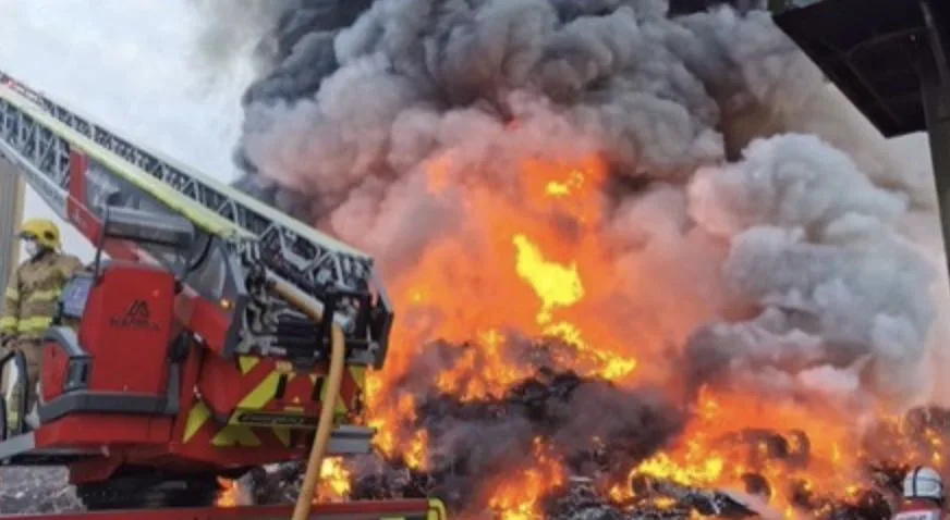 Massive Belfast Scrapyard Blaze Rages 24 Hours, Firefighters Battle Fierce Metal Fire