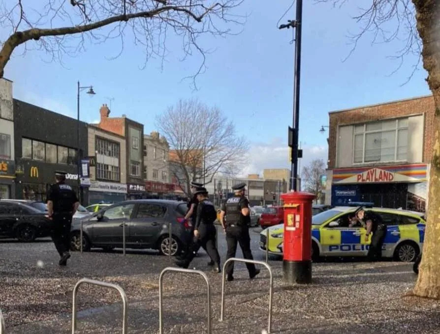 Portsmouth Police Clamp Down on Kids Running Riot in Commercial Road with Tough Dispersal Order